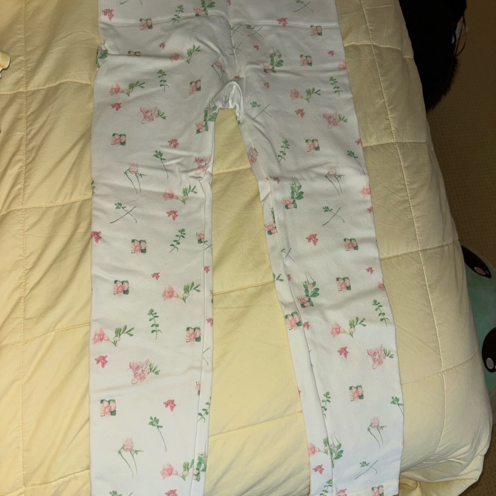 Floral Print Leggings Morgan Stewart- never worn or washed